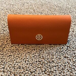 Tory Burch Sunglasses Case Orange in Like New Condition
